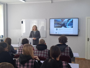 З метою популяризації фінансової грамотності та дбайливого ставлення до заощаджень, в Україні кожного року 31 жовтня відзначають Всесвітній день заощаджень.