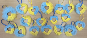 Майстер-клас &laquo;Патріотичне Сердечко&raquo; до Дня Збройних Сил України та ініціативи створення патріотичних сердечок, студенти коледжу мали честь долучитися до унікального майстер-класу з арттерапії.