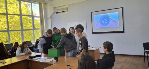 Професійна синергія: «Кредит vs. Шуруп» — Батл, який довів важливість кожної професії!