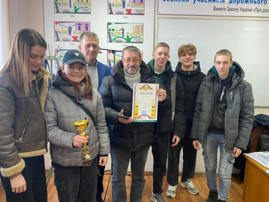 19 лютого 2025 року  команда здобувачів/здобувачок КПК «ЛІВОБЕРЕЖНИЙ» під керівництвом викладача предмету «Захист України» Василя Логина  прийняла участь у змаганнях з вогневої підготовки