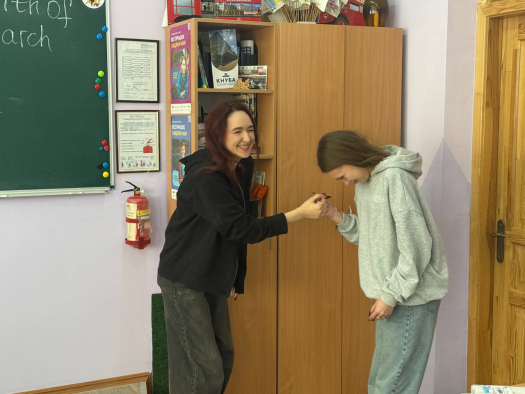 Студенти нашого коледжу мали нагоду зануритися у світ емоцій та стосунків. Фахівці Служби у справах дітей  провели змістовне тренінгове заняття на тему: «П’ять мов кохання».