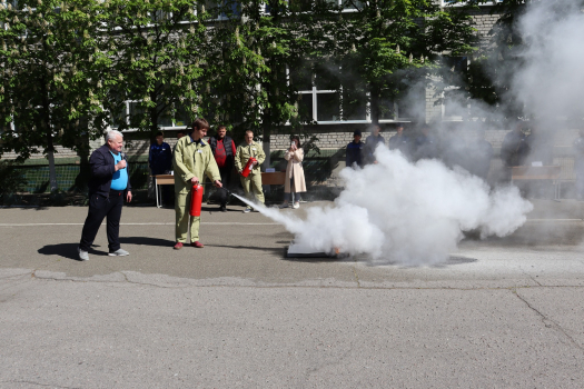 У Всесвітній день охорони праці в Київському професійному коледжі «ЛІВОБЕРЕЖНИЙ» успішно відпрацювали евакуацію особового складу за сигналом навчальної пожежної тривоги  «УВАГА! УВАГА!».